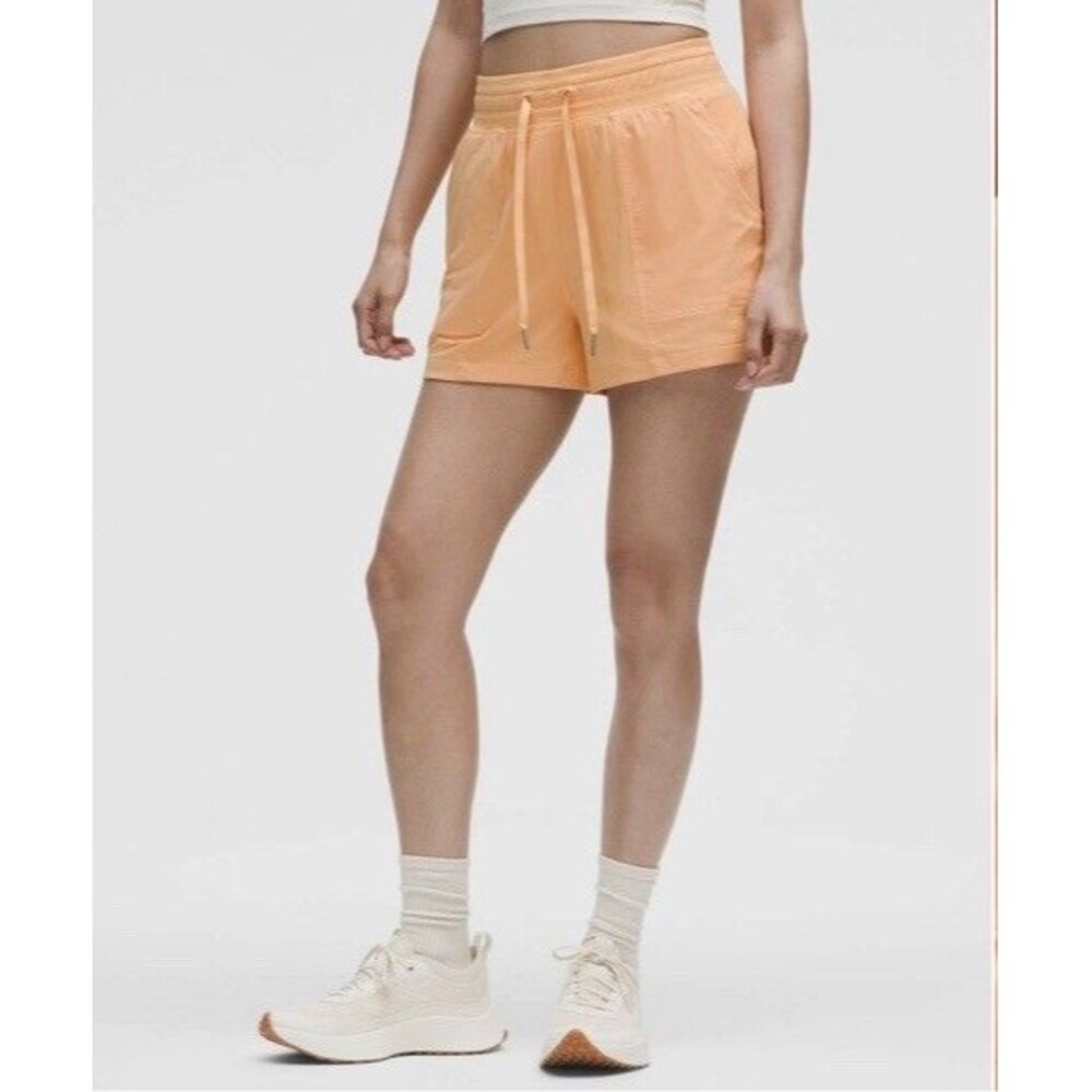 Lululemon Dance Studio High-Rise Short 3.5" Rock Melon Orange Size 6 Athleisure